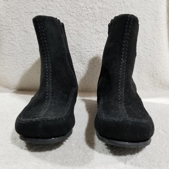 Nine West NWOT flat black angle boots - Picture 5 of 7